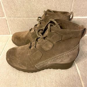 Women’s Sorel Suede Lace up Ankle Boots